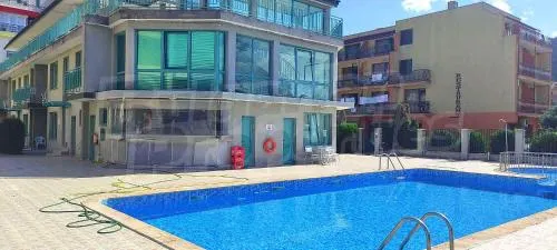 Family Hotel Amigos - Image 1