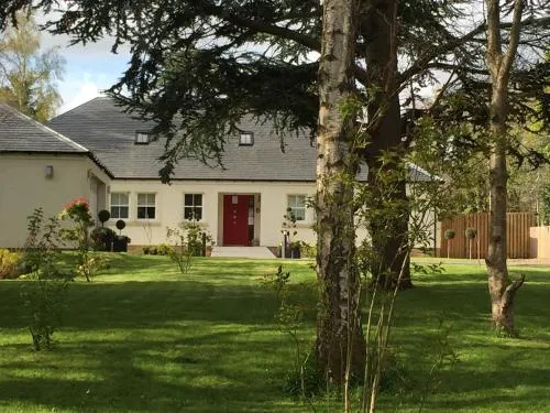 Greenlees Lodge - Image 1
