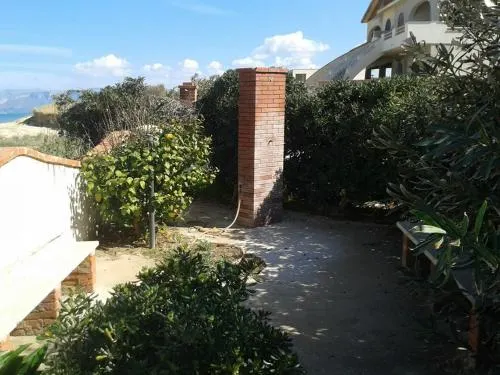 Alba Holiday Home - Image 1