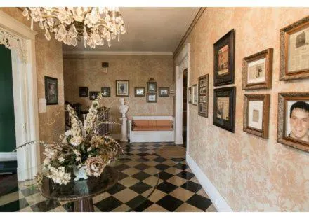 Jasones B&B And Restaurant - Image 1