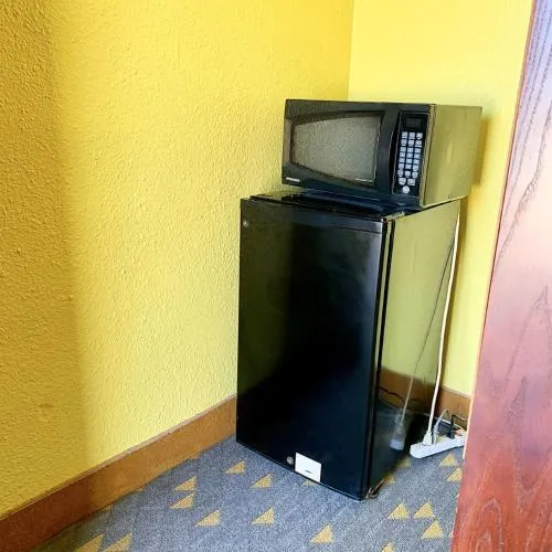 Luxury Inn - Image 1