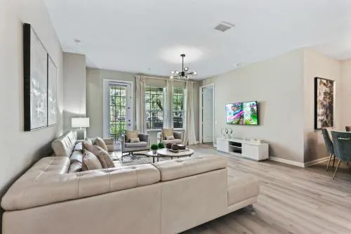 4802 Cayview Ave 409 409 - Image 1