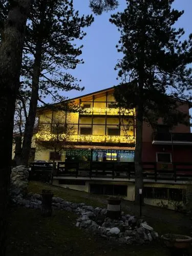 Hotel Cristall - Image 1