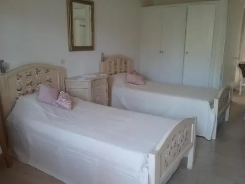 Villa Iona - Image 1