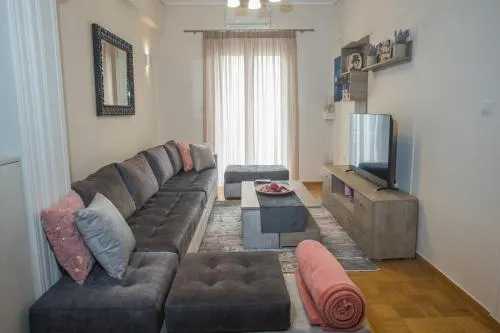 Efis apartment down town Perfect location - Image 1