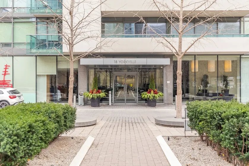 18 Yorkville Avenue - Image 1