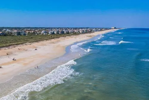 AQUA PEARL NEW Pool Home Perfect Beach Biking Hiking Boating Sleeps 8 Includes Golf Cart - Image 1