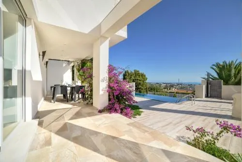 Villa Royale - Image 1