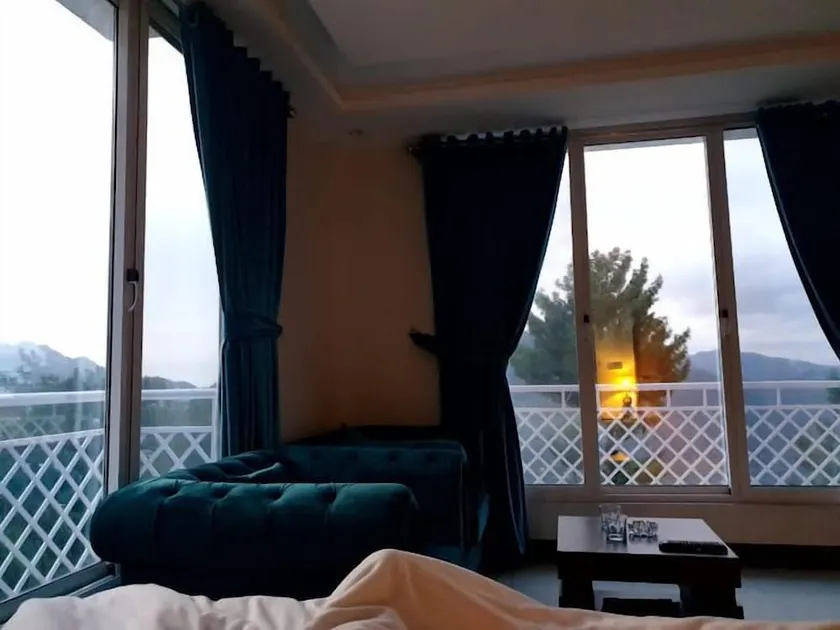 Hotel Bliss View - Image 1