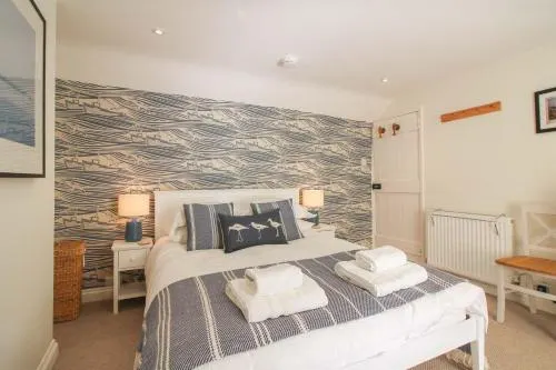Little Cottage - Image 1