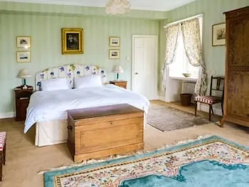 Rosemount House - Image 1