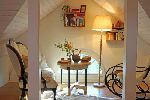 Unik Bed and Breakfast - Image 1