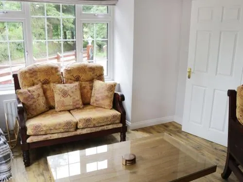 Hawthorn Hideaway Manorhamilton - Image 1