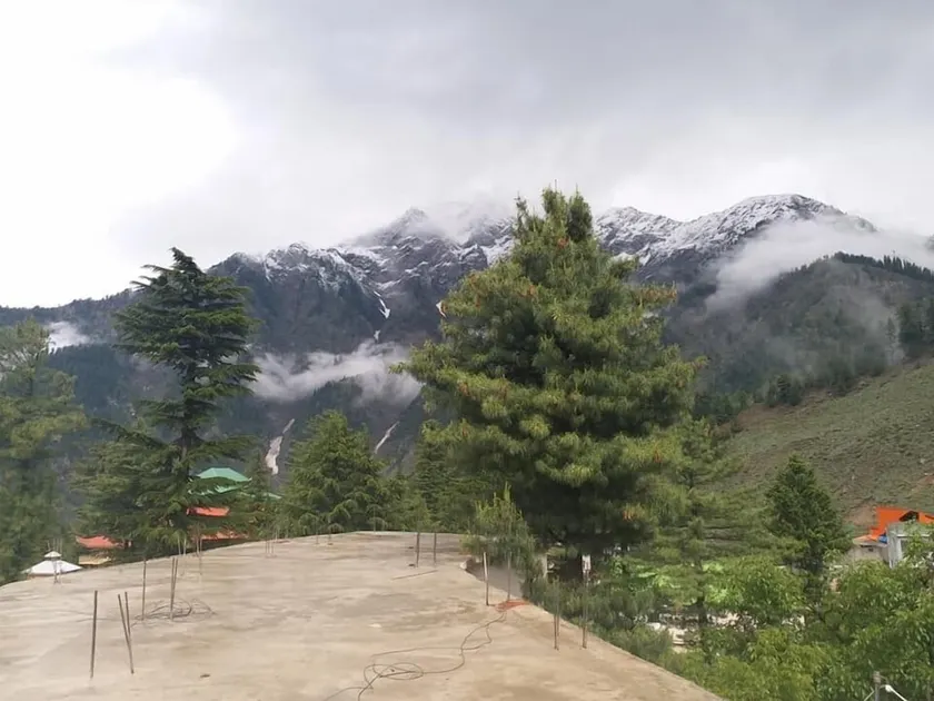 Al Noor Hotel Naran - Image 1