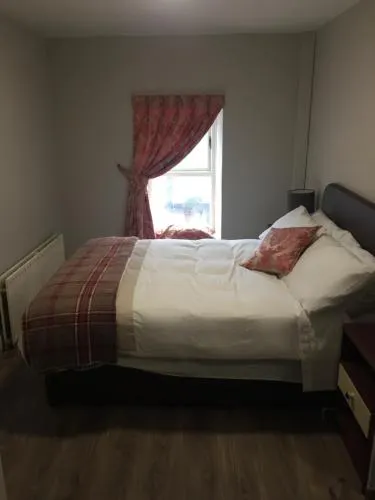 Newtown Inn - Image 1