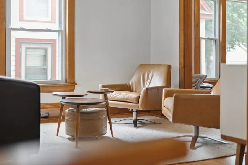 Retro Haus - Image 1