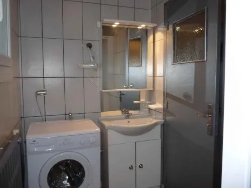 La Maison Orange - Image 1