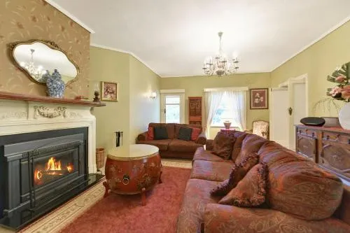 Woodford of Leura - Image 1