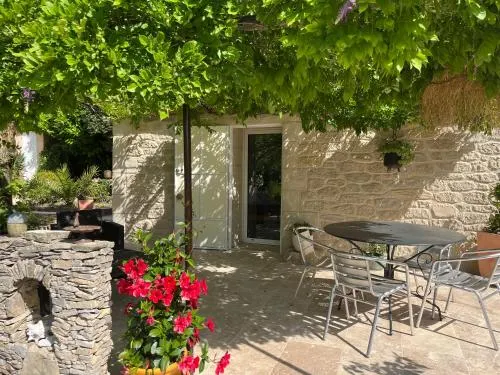 Le Mazet En Ete Studio En Garrigue Nimoise - Image 1