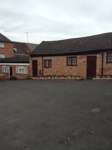 The Black Horse Inn - Image 1