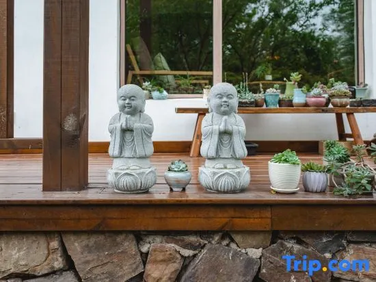 Yinxing Guli Hotel - Image 1