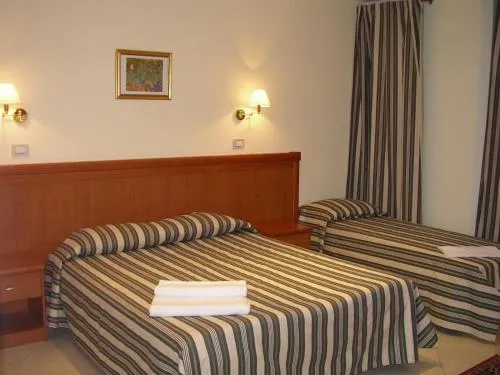 Eur Executive Inn - Image 1
