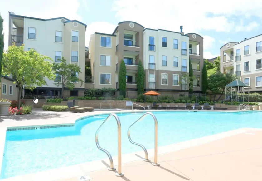 Oakwood At Bridgepointe - Image 1