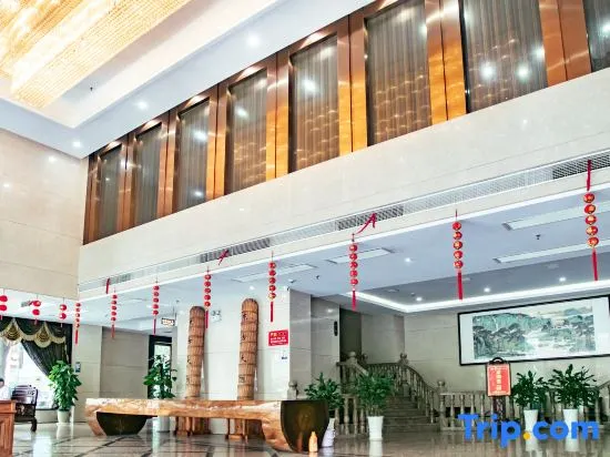 Xuri Dongfang Grand Hotel - Image 1