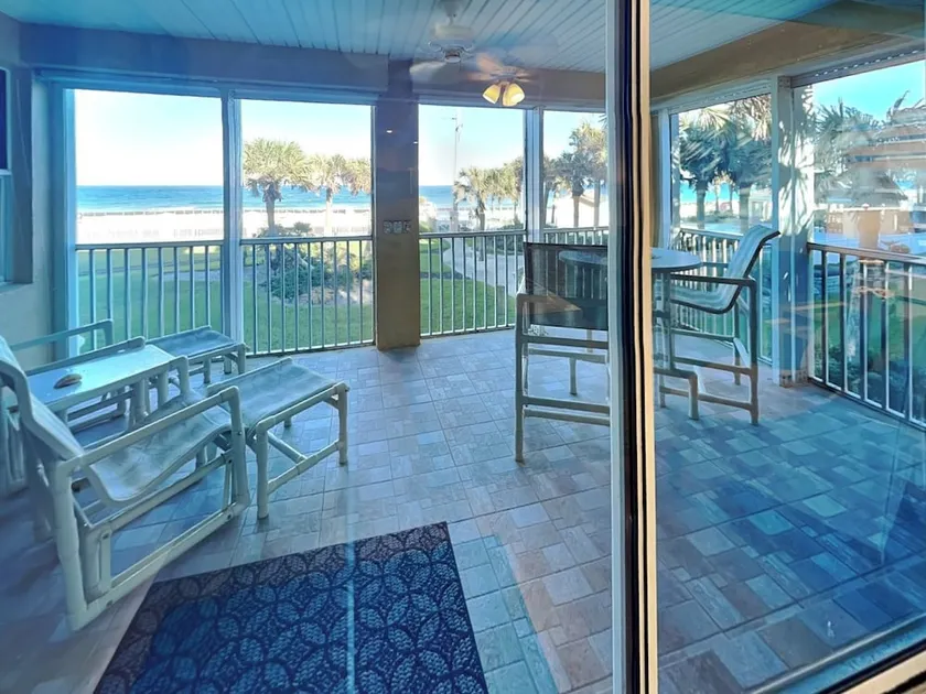 South Beach 205 by RedAwning - Image 1