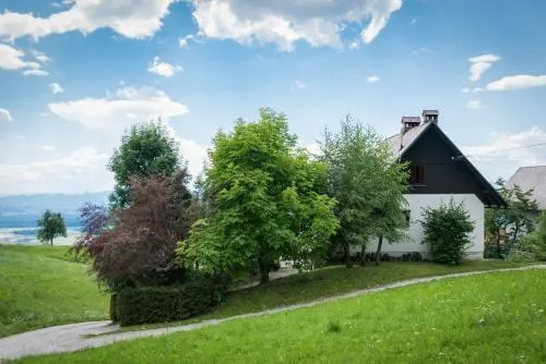 Chalet Vista - Image 1