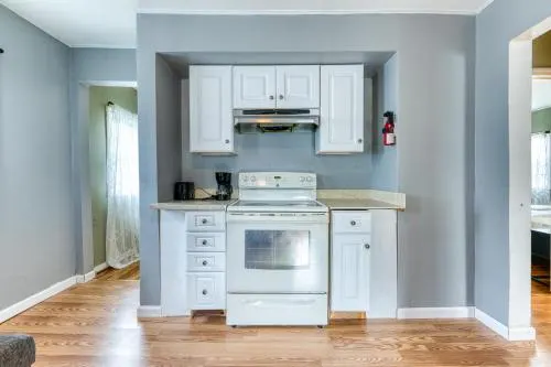 Humble home with free breakfast offered if requested - Image 1