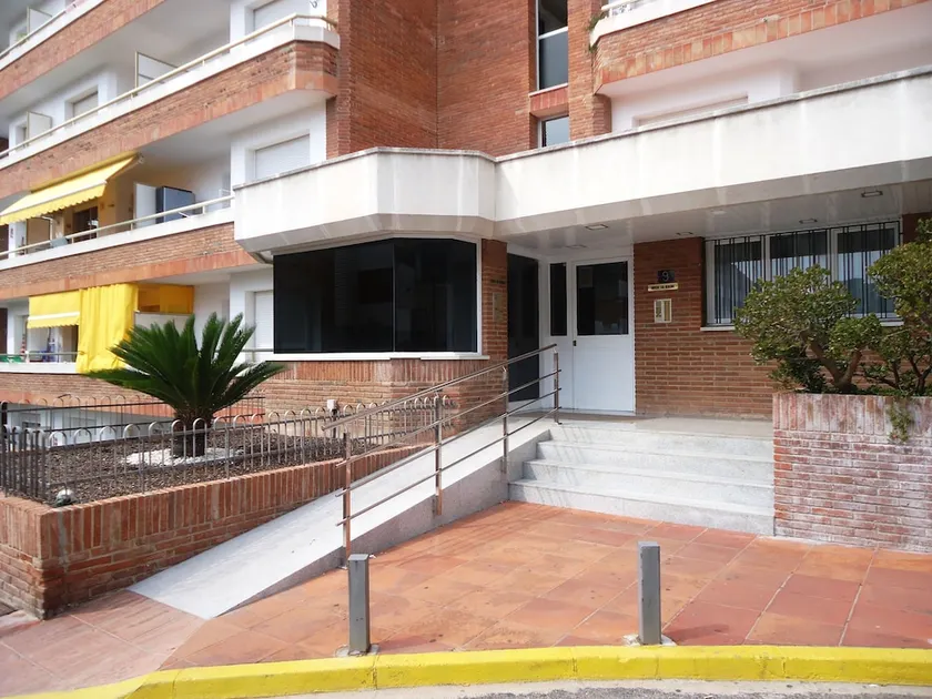 Apartamentos Playas Lloret - Image 1