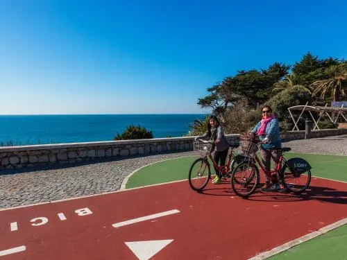 Cascais Salmao Apartments - Image 1