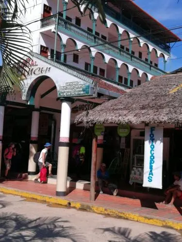 Hotel Pahuichi - Image 1