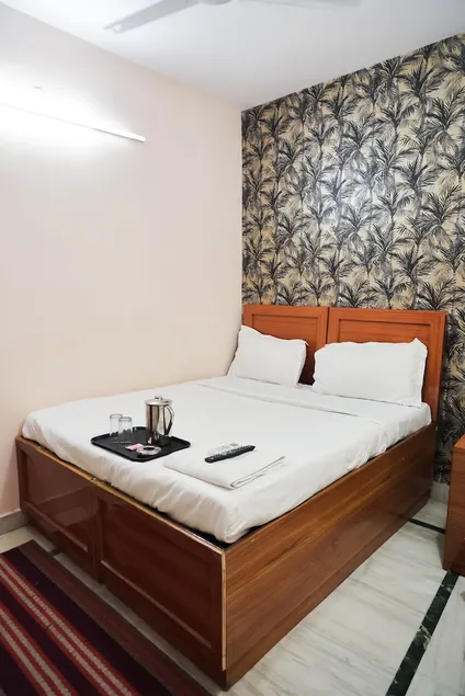 Roomshala 127 Mannat Stay - Image 1