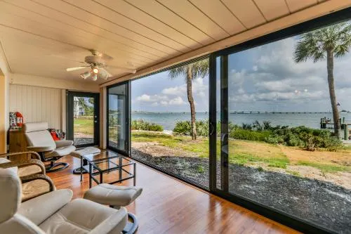 Mariner Pointe - Image 1