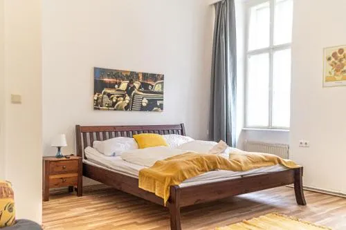 Pleasant 4 Private Rooms In Shared Apartment- Ideal For Short & Longstays - Image 1