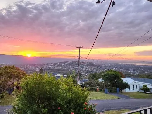 Bateau Family Retreat Magical sunset views - Image 1