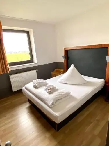 Hotel Castellana - Image 1