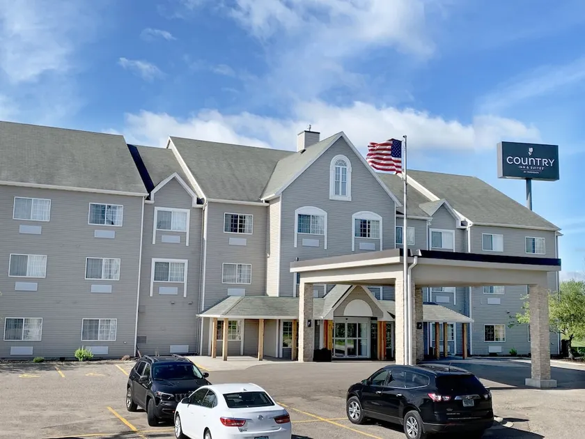 Country Inn & Suites by Radisson, Rochester, MN - Image 1