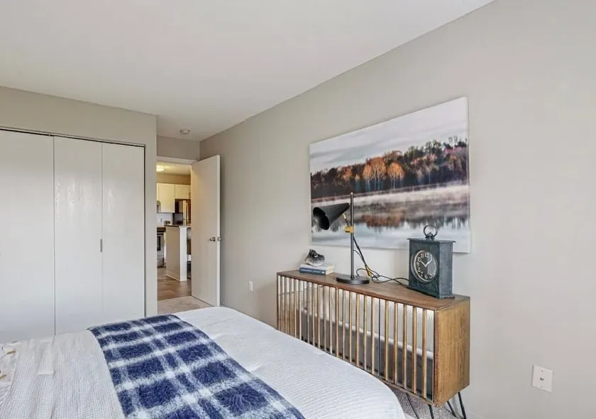 Serene Spring Retreat - Image 1