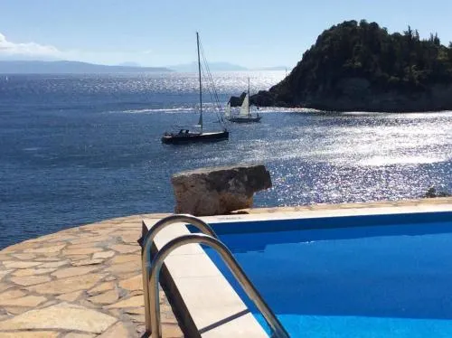 Amousso Beach Villas - Image 1