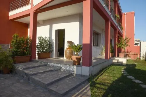 Green House - Image 1