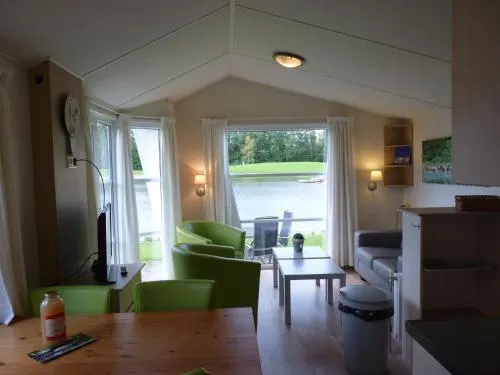 20A Hoofdweg - Image 1