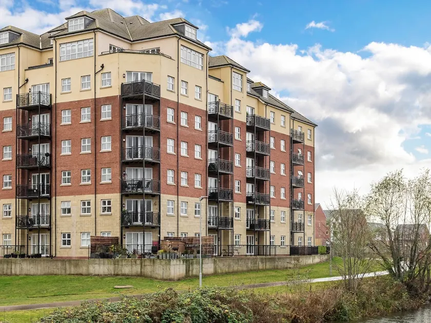 River Ouse Apartment - Image 1