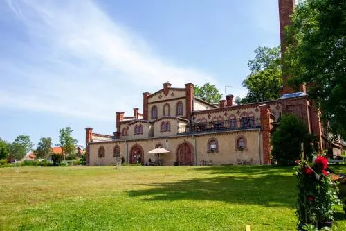 Vodka Brevery Guesthouse - Image 1