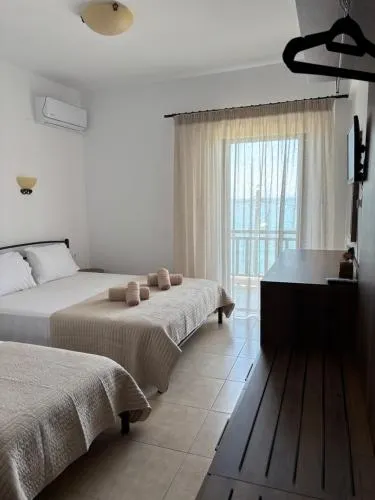 Hotel Avra - Image 1
