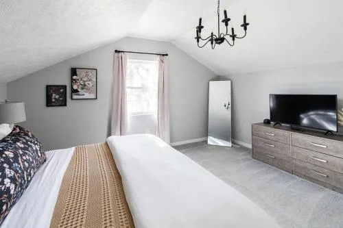 Renovated 4-Bedroom Home In Ohio Wine Country - Image 1