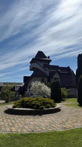 Castelul De Smarald - Image 1