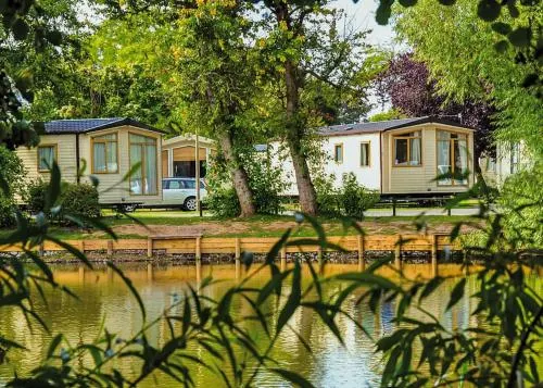 Lakeside Holiday Park - Image 1